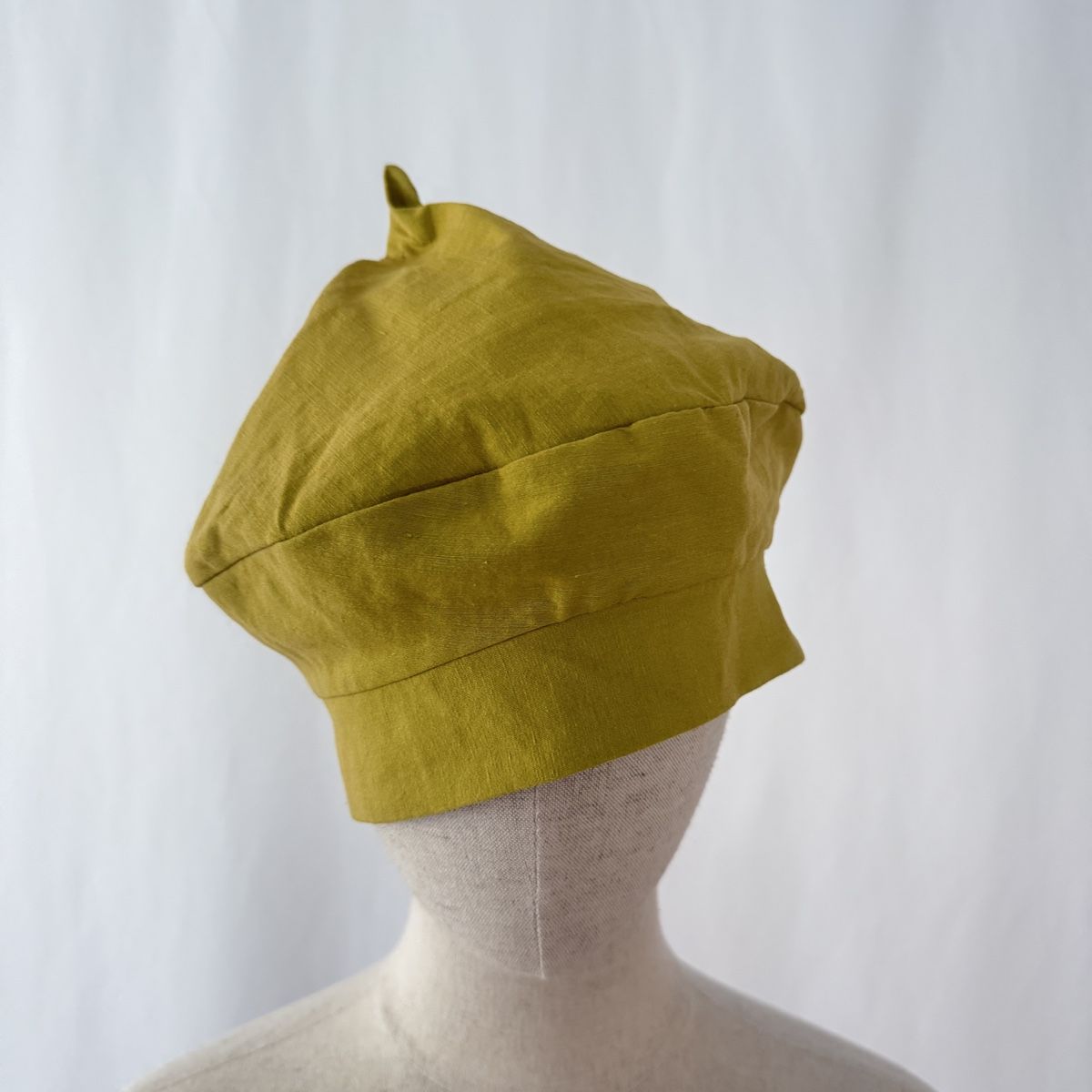 Copricapi, berretti & cappellini: LILITH New Linen Hat – Nuovo (secondo la descrizione) da Emmen venduto da Avviivva_Com2023
