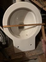 Cuvette de WC en céramique blanche état neuf 52 cm