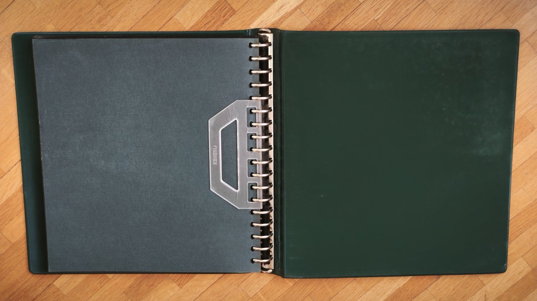 Lindner Albums: 2 x Lindner Luxus-Ringbinder-Alben – D'occasion à Aesch BL par Opirol 3