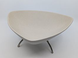 Lineasette Keramik Schale auf Metallfüssen