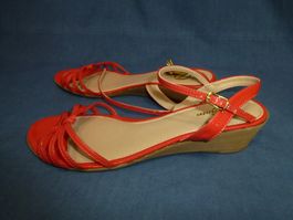 BATO SANDALEN GR 41 NEU OHNE KARTON LACKLEDER KEILABSATZ