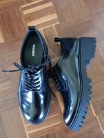 Schnürschuhe schwarz Gr. 40