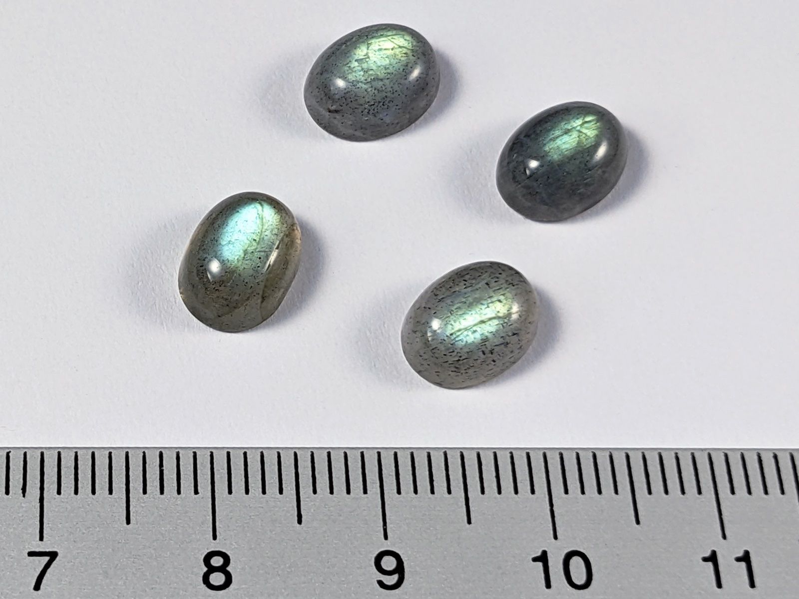 Minerali & Pietre curative: Labradorit Cabochons 9 x 7mm - 4Stk. – Nuovo e nell'imballaggio originale da Meilen venduto da StoneGarden