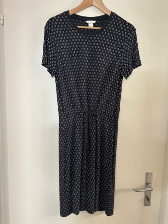 Herziges Kleid von H&M
