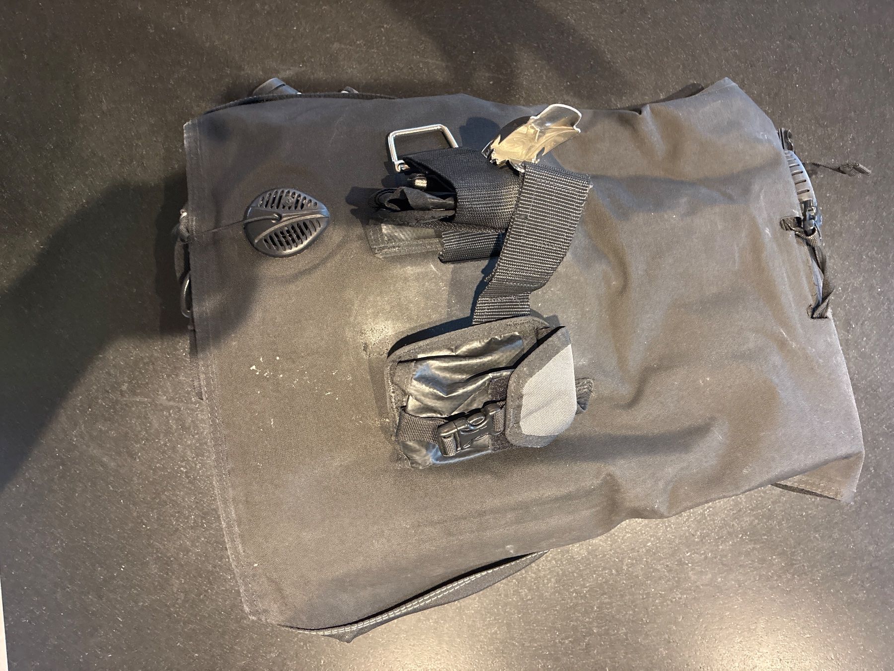 Gilet & Giacche: Gilet stabilisateur de plongée – Usato da Gryon venduto da Rojard79 1