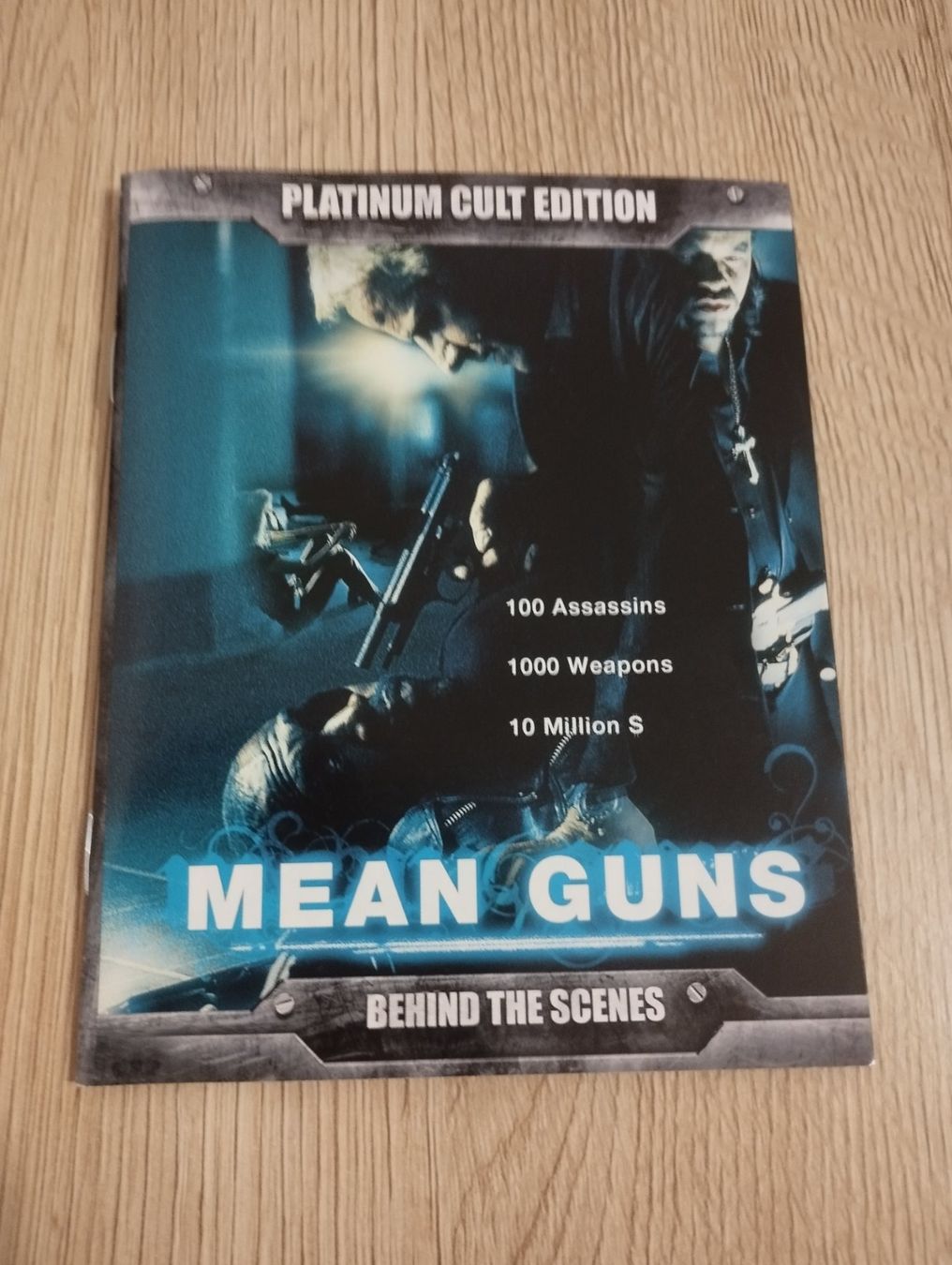 Tutti i DVDs: Mean Guns Platinum Cult Edition ICE T Christopher Lambert – Usato da Steffisburg venduto da AutoFiat 4