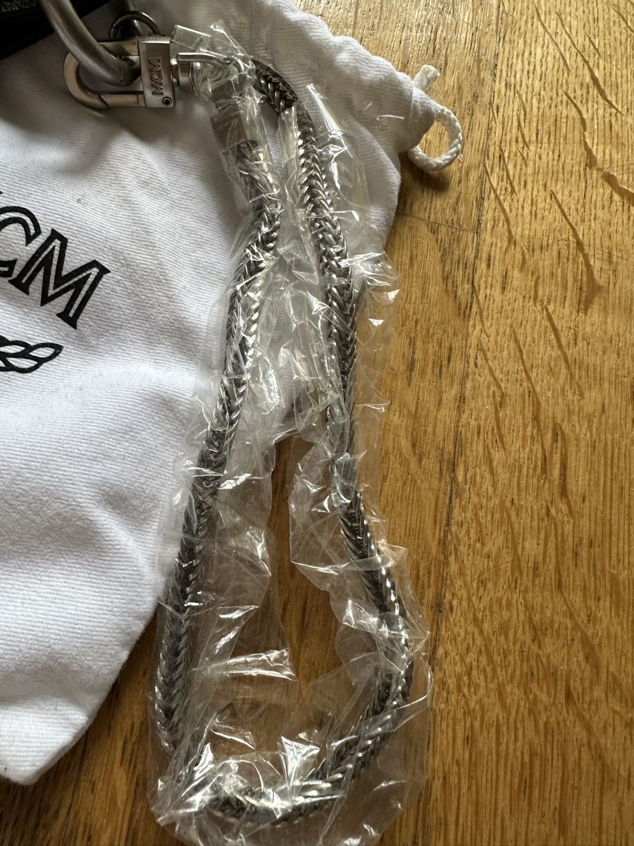 Nastri decorativi: MCM Charm Kette Neu – Nuovo (secondo la descrizione) da Bern venduto da Ruhrallee 3