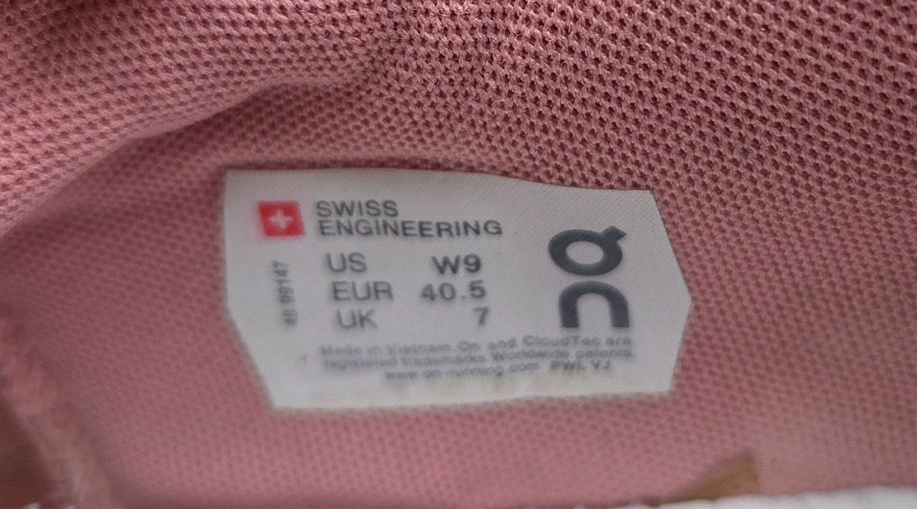 On Scarpe da donna: ON-Schuhe " The Roger" (Grösse 40.5) – Usato da Zürich venduto da wile_coyote 6