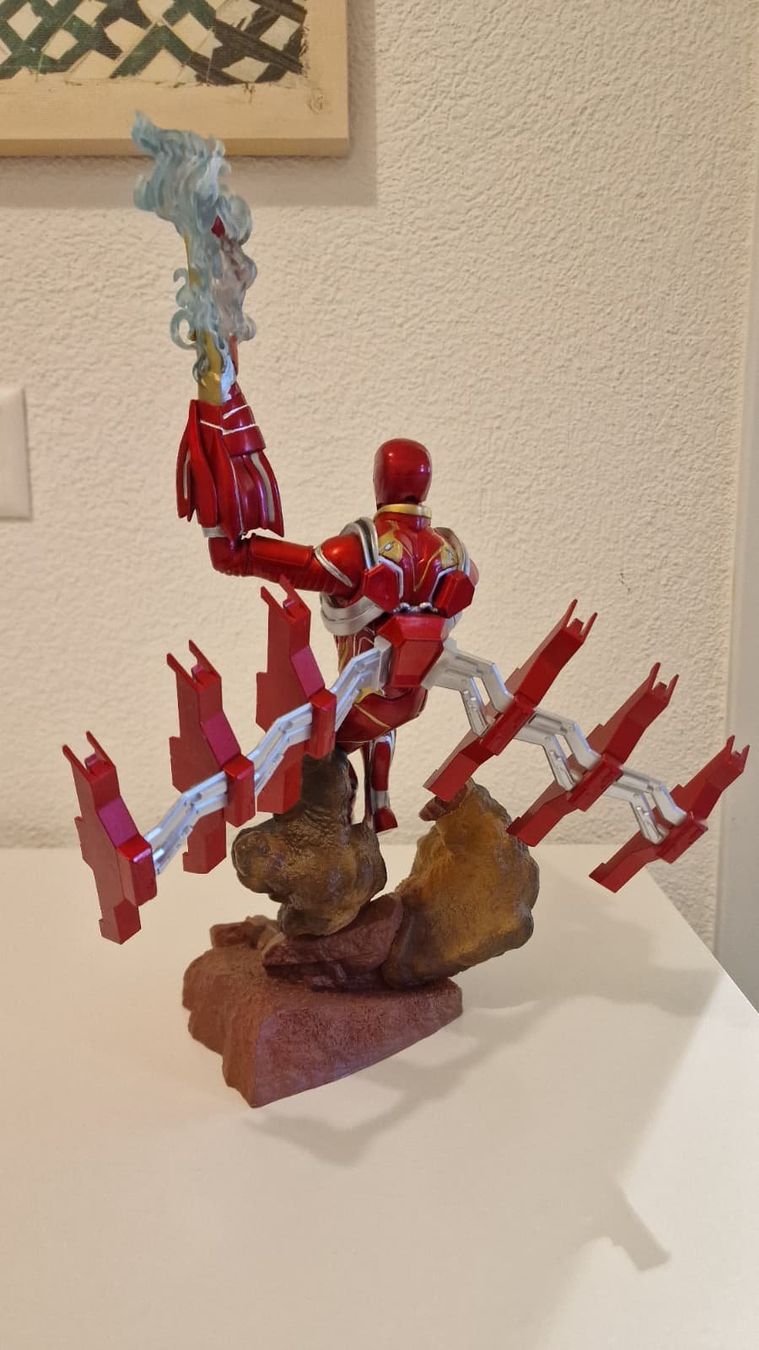 Statuette: Marvel Infinity War - Iron Man MK 50 - Mit OVP! – Usato da Rümlang venduto da VictorGM 2