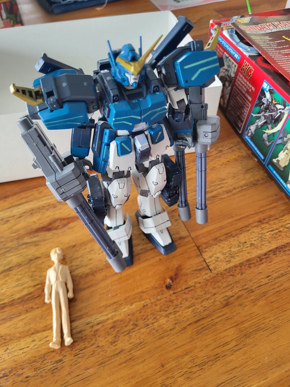 Bandai Kit di modellismo & Modellini statici: H-Arms Custom Gundam Heavy Arms – Usato da Niederhelfenschwil venduto da Bruce019