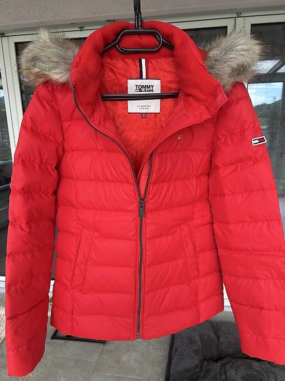 Giacche: Tommy Hilfiger Jacke Gr. S – Usato da Niederbuchsiten venduto da idontknow. 1