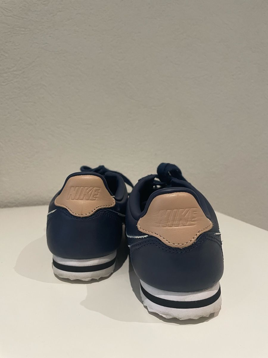 Nike Chaussures hommes: Baskets - Nike Cortez – D'occasion à La Chaux-de-Fonds par 19_po 2