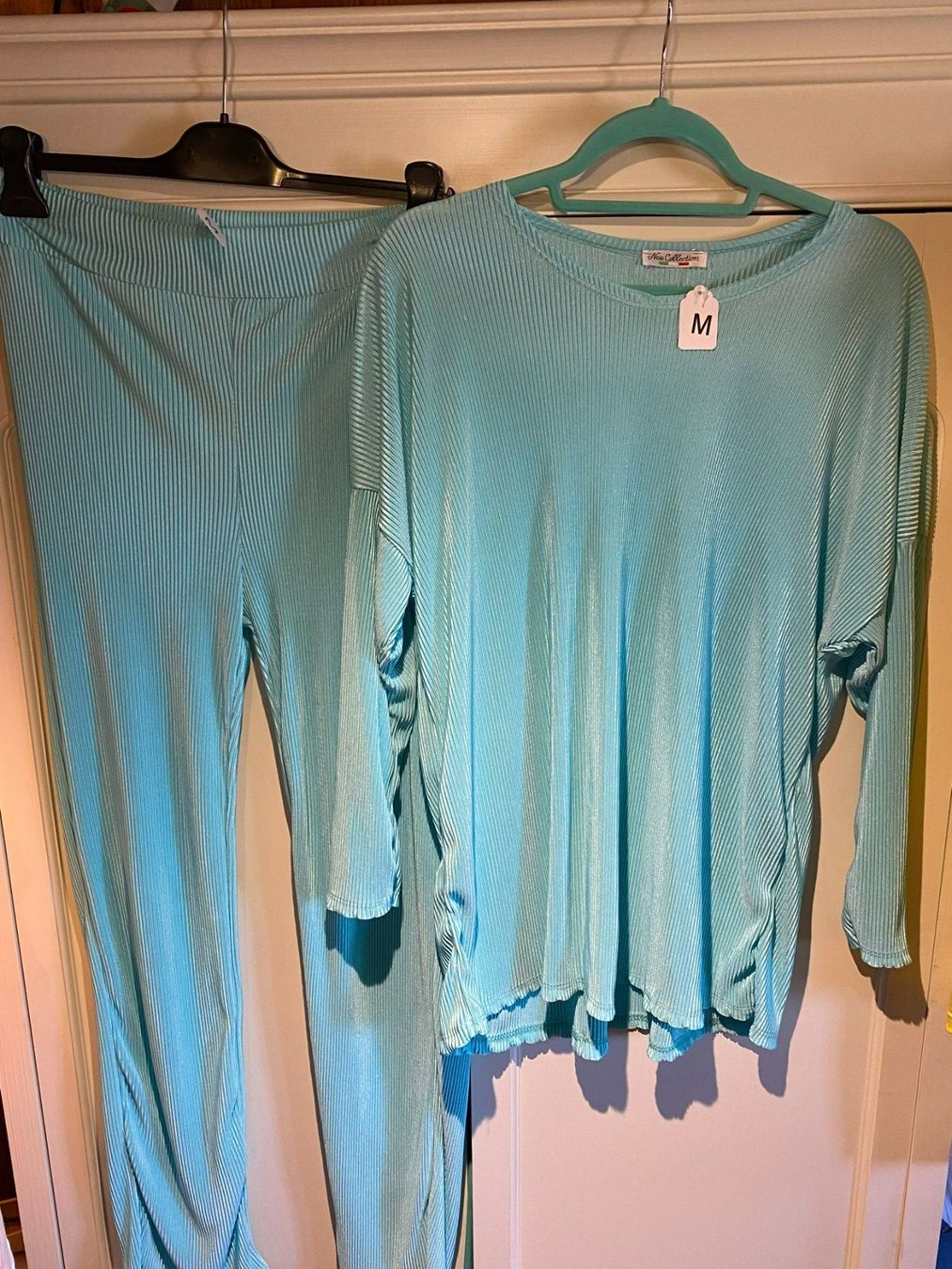 Vestiti: DAMEN OUTFIT MINT-2 TEILIG – Nuovo e nell'imballaggio originale da Meienried venduto da ManuelaBoutique 2