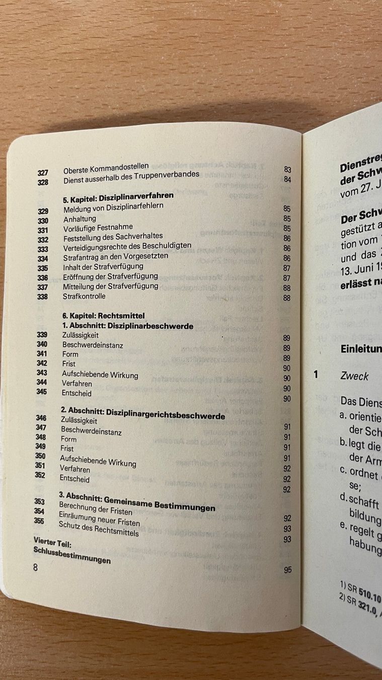 Libri: DR Dienstreglement Schweizer Armee VA 80 - 1980 – Usato da Glattfelden venduto da cybermaxx 6