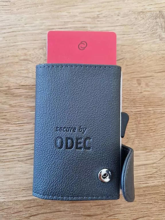 Portafogli: Card Holder, C-Secure – Nuovo e nell'imballaggio originale da Chur venduto da marc3710 3