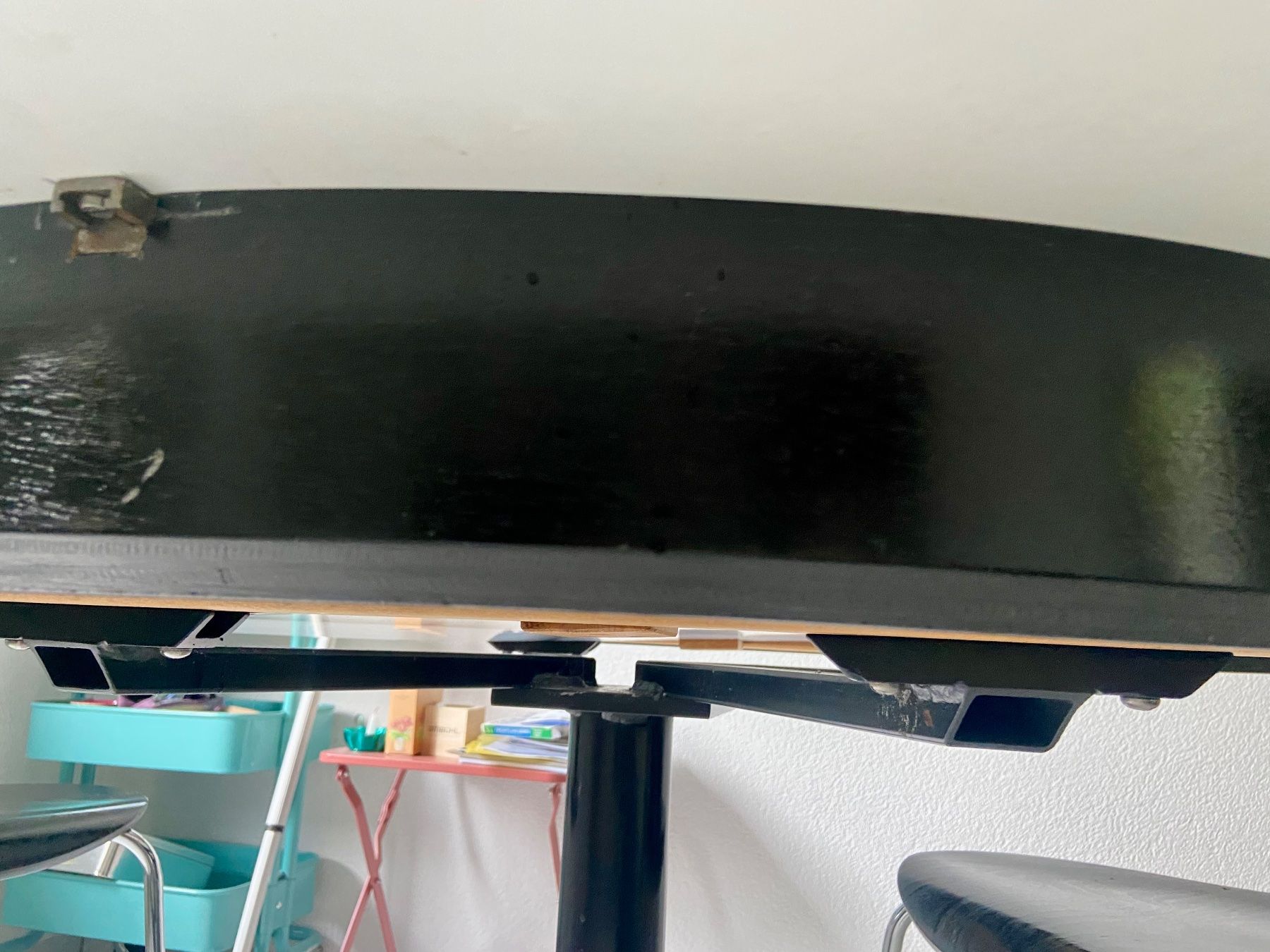Tische: Runder Tisch Designklassiker – Gebraucht aus Bern von Humbi29 2