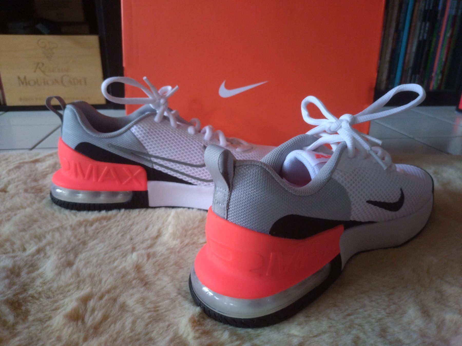 Nike Herrenschuhe: Nike Air Max Alpha Trainer 6 T44 New – Neu und originalverpackt aus Farvagny-le-Grand von LaCaverne 3