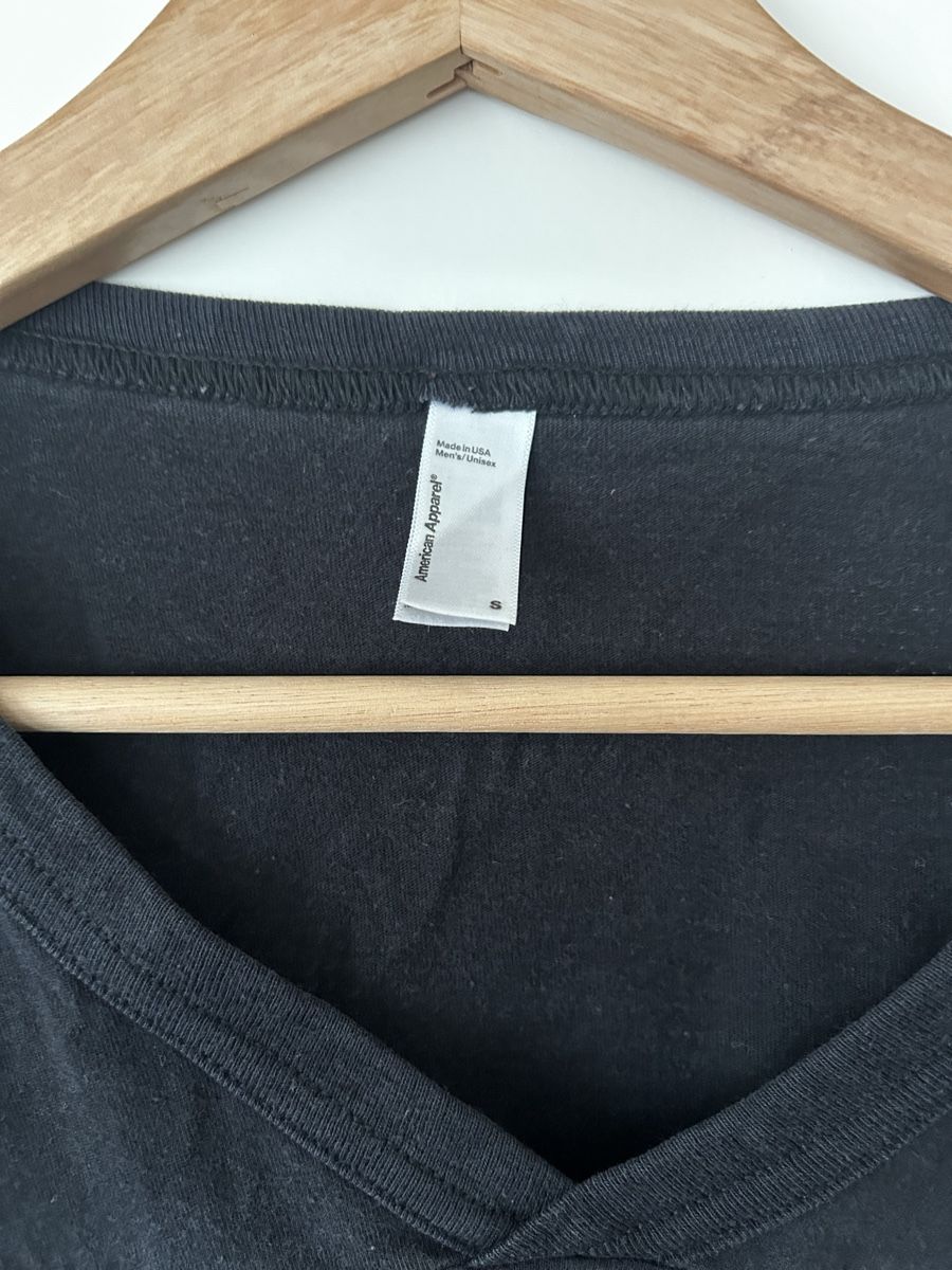T-shirt: american apparel tshirt – Usato da Zürich venduto da ema_li 2