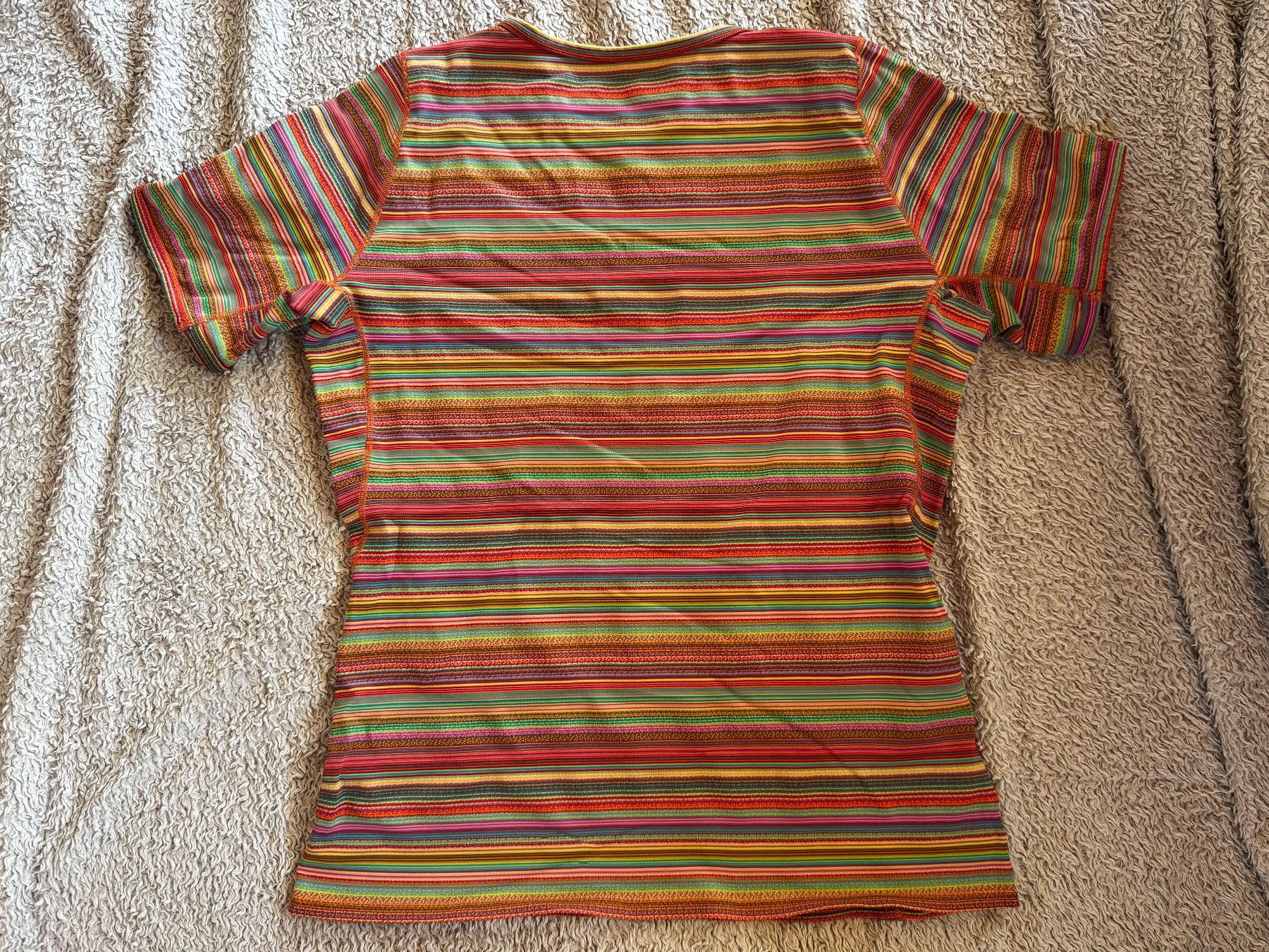 Odlo T-shirt: T-shirt Odlo gr. S tissus élastique – Usato da Ovronnaz venduto da Etagne68