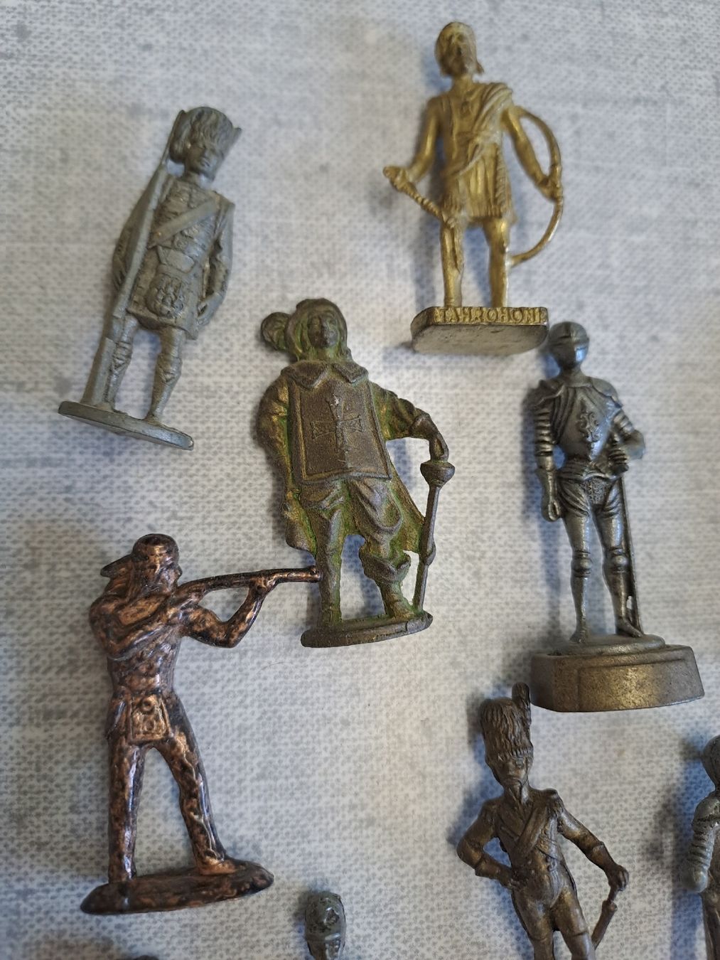 Figurines: 18 Figuren Metall – D'occasion à Uznach par Walaylatiere 3