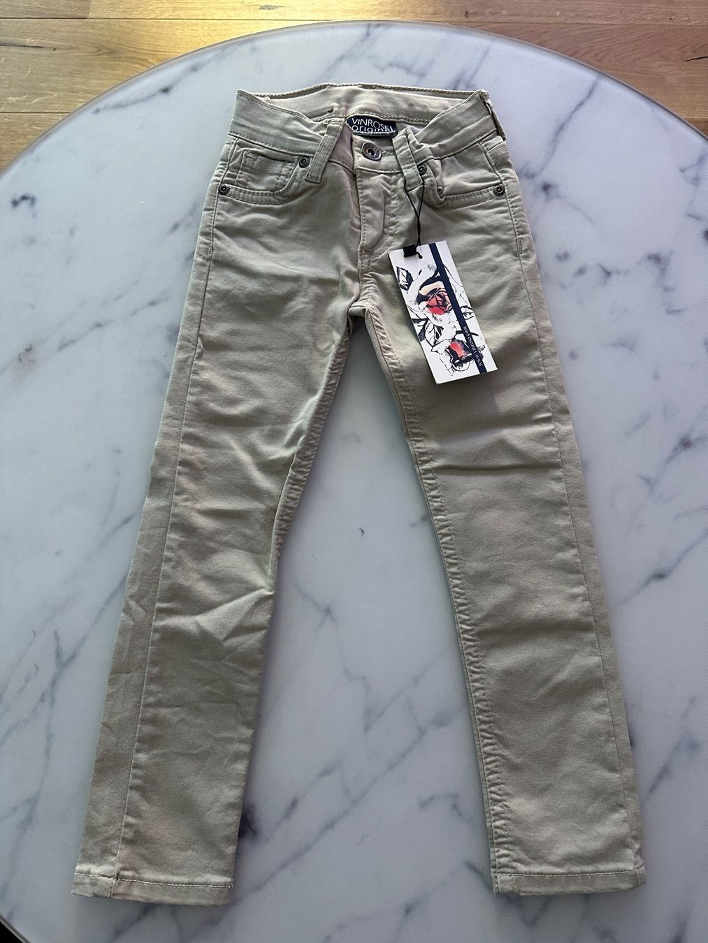 Pantaloni: Vinrose Jeans Junge Grösse 98 NEU – Nuovo e nell'imballaggio originale da Wangen b. Olten venduto da na_wal