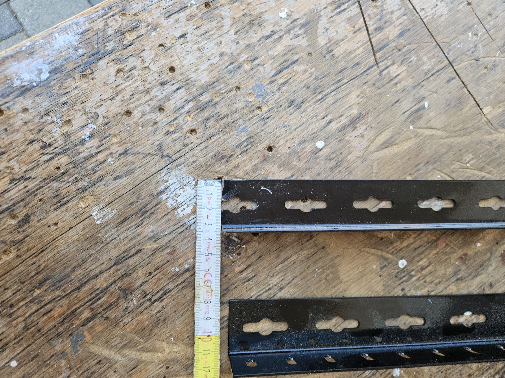 Regale: 2 Stk. Mettallwinkel gemäss Bild – Gebraucht aus Bonstetten von Brigitte04volle 3