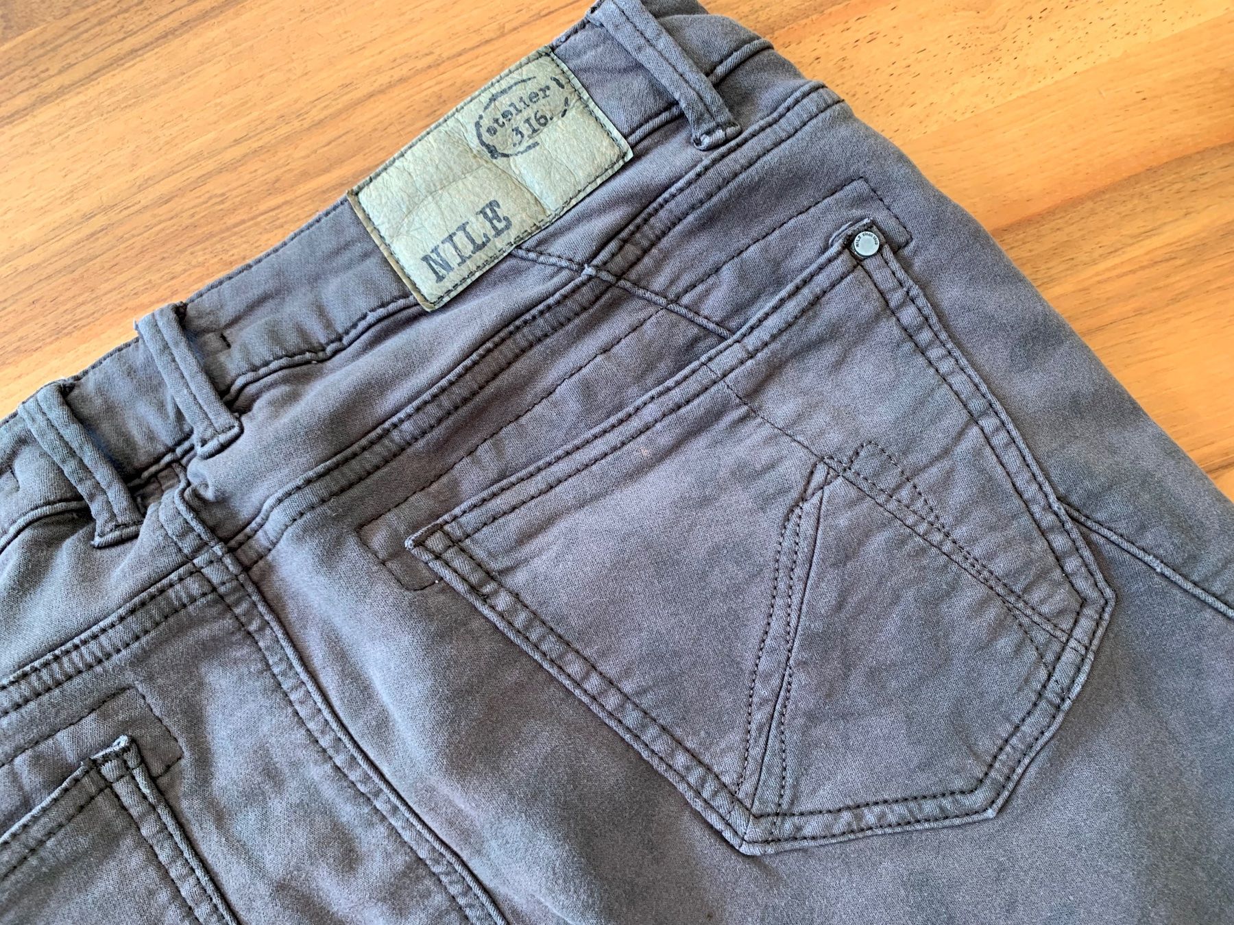Nile Pantaloni: NILE Atelier tolle Hose Grösse S – Usato da Meiringen venduto da Sheyene 4