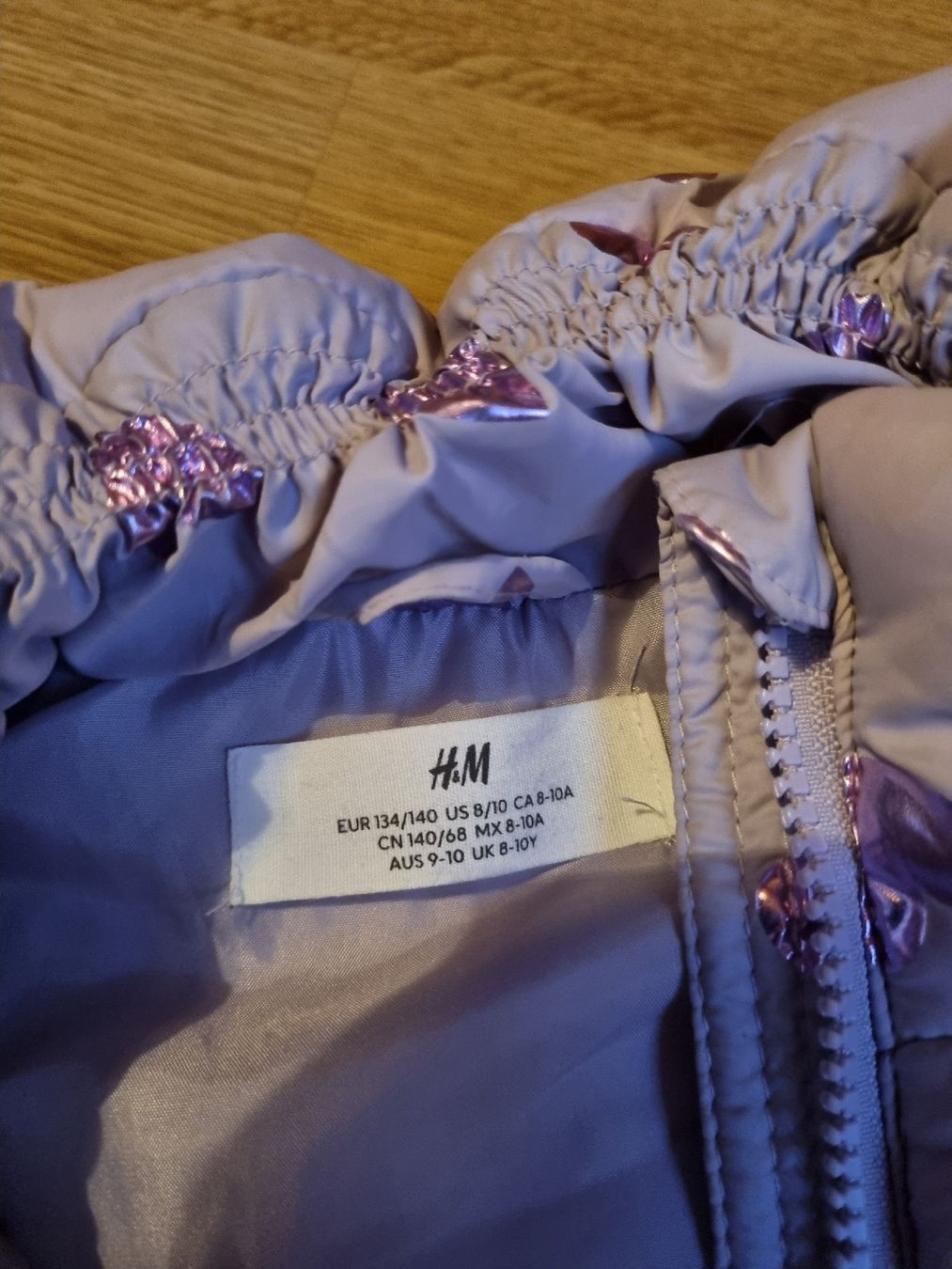 H&M Altro abbigliamento per bambina: H&M Kinderweste, Herzmuster, Gr. 134/140 – Usato da Reichenbach i. K. venduto da Fanki83 2