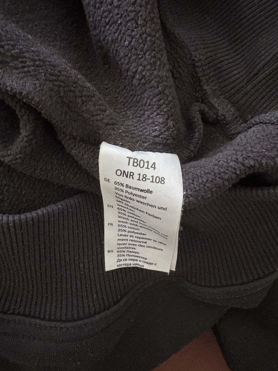 Pulls & Sweat-shirts: Schwarzer Hoodie – D'occasion à Spiegel b. Bern par Klc123 3
