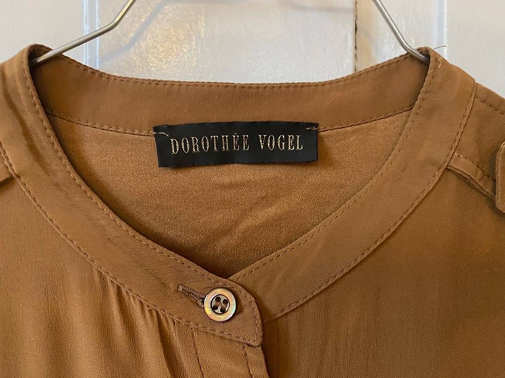 Camicette: Edle Designerbluse von Dorothee Vogel – Usato da Zürich venduto da Zababble 2