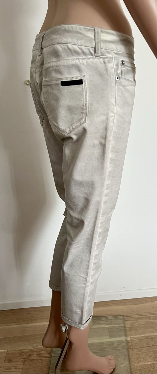 Prada Jeans: PRADA Jeans im dirty look, Grösse 25 – Gebraucht aus Bergdietikon von pinkerton13 3
