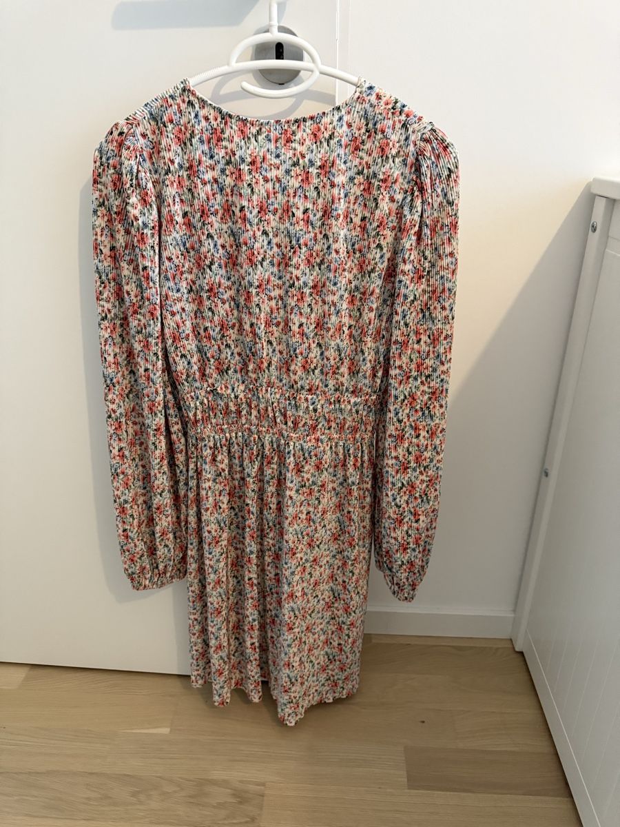 Zara Vestiti: Robe fleurie légère Taille 38/M – Usato da Carouge GE venduto da sca_ts8d 1