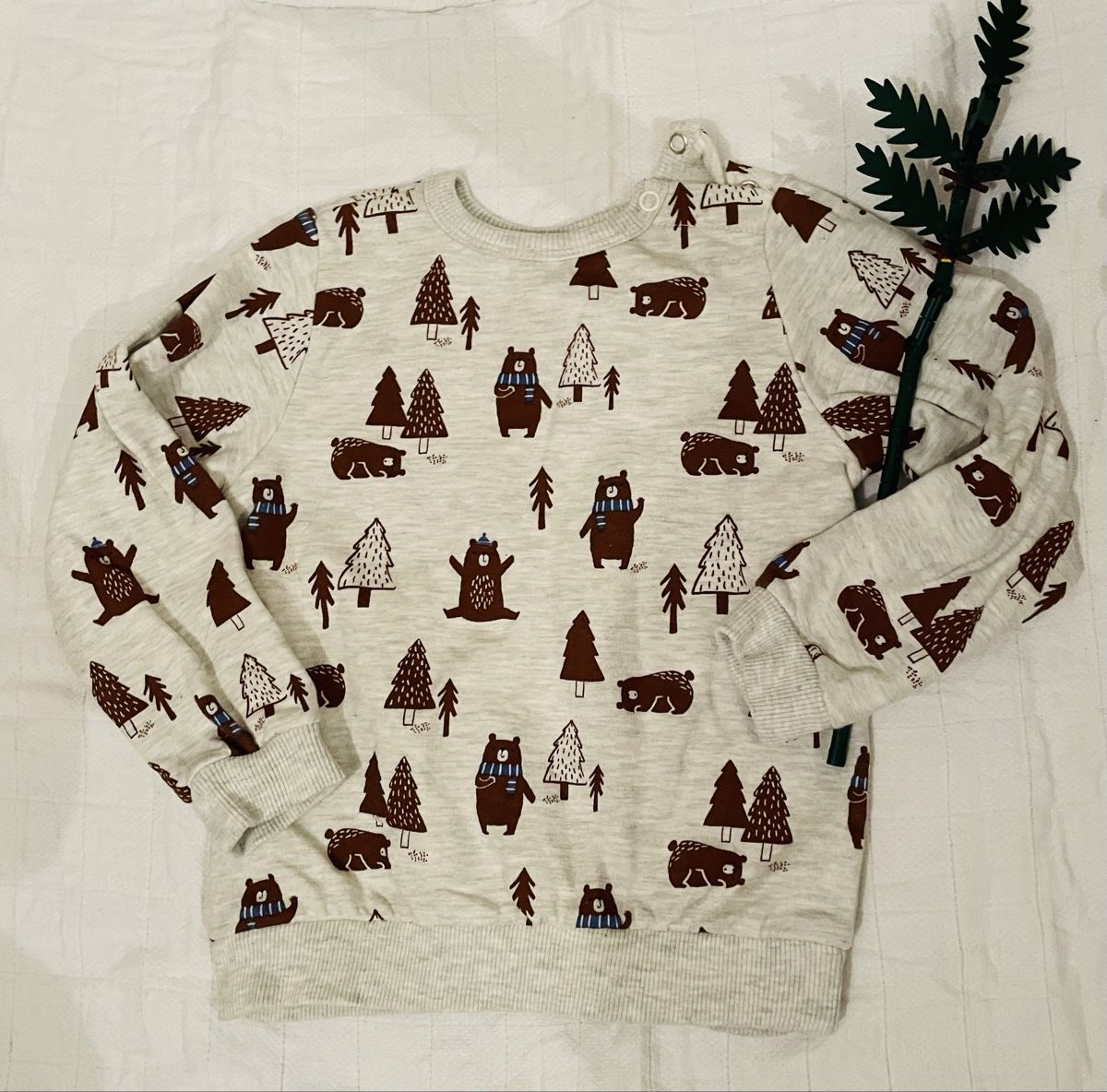 Pullover & Sweatshirts: Cosy Bear Jumper, with snaps – Neu (gemäss Beschreibung) aus Zollikerberg von BS.SM