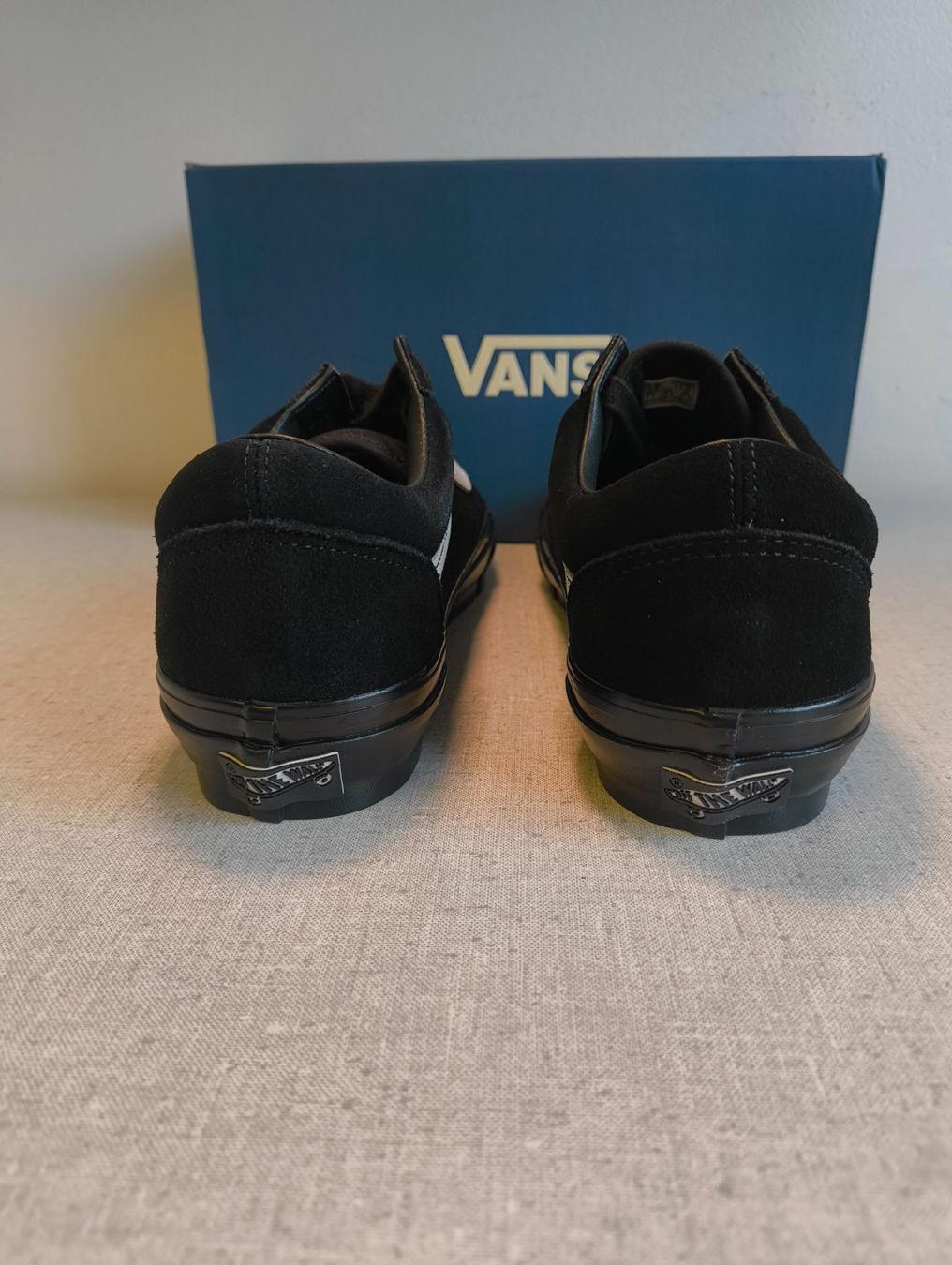 Vans Scarpe da uomo: Vans Old Skool, Grösse 42.5, Schwarz/Weiss – Nuovo e nell'imballaggio originale da Uitikon Waldegg venduto da PJLS1 3