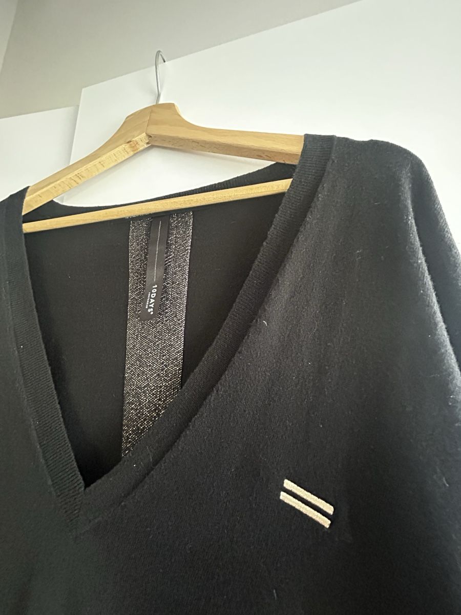 Maglioni & Felpe: 10 Days Amsterdam V- Pullover, Schwarz, Grösse M – Usato da Appenzell venduto da ErMaBaGm
