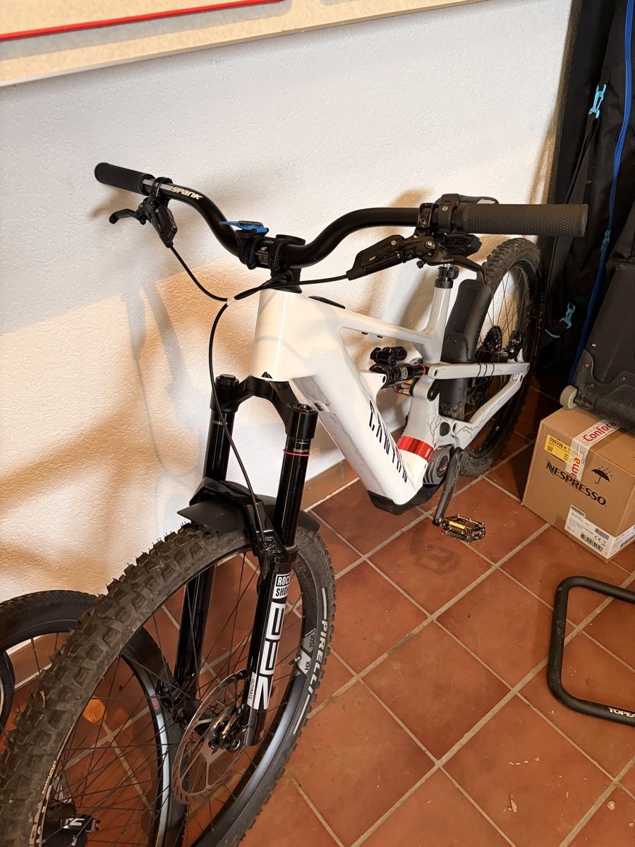 Canyon Biciclette: Canyon Strive ON CFR E-bike – Usato da Montagnola venduto da cblomberg