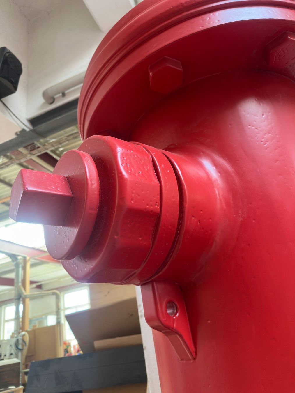 Toutes les décorations: XXL Hydrant aus Styropor – D'occasion à Wetzikon ZH par StattWERK 5