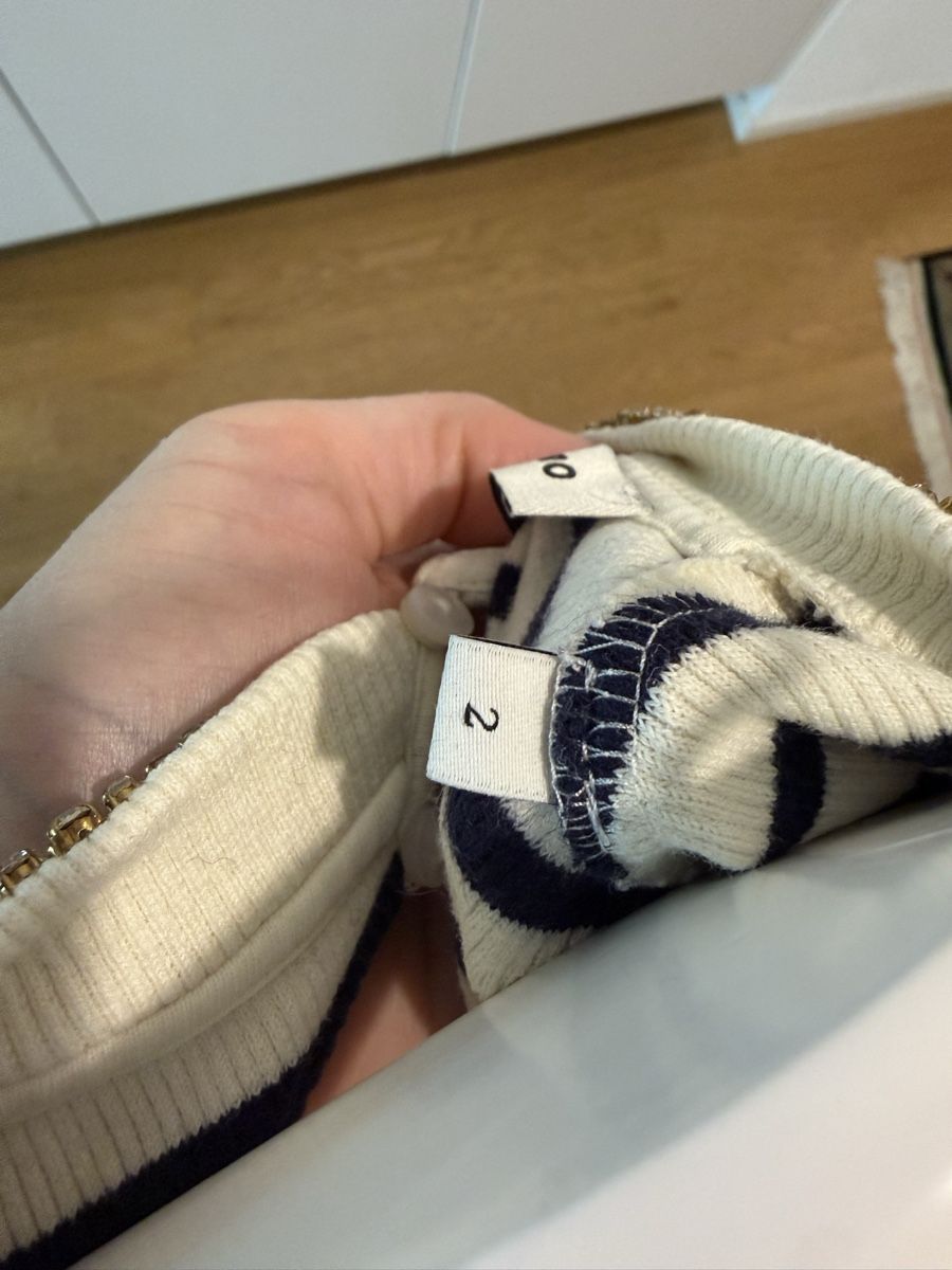 Sandro Top: Sandro Glitter Kragen Shirt  – Nuovo (secondo la descrizione) da Bottmingen venduto da Itsclaire 4