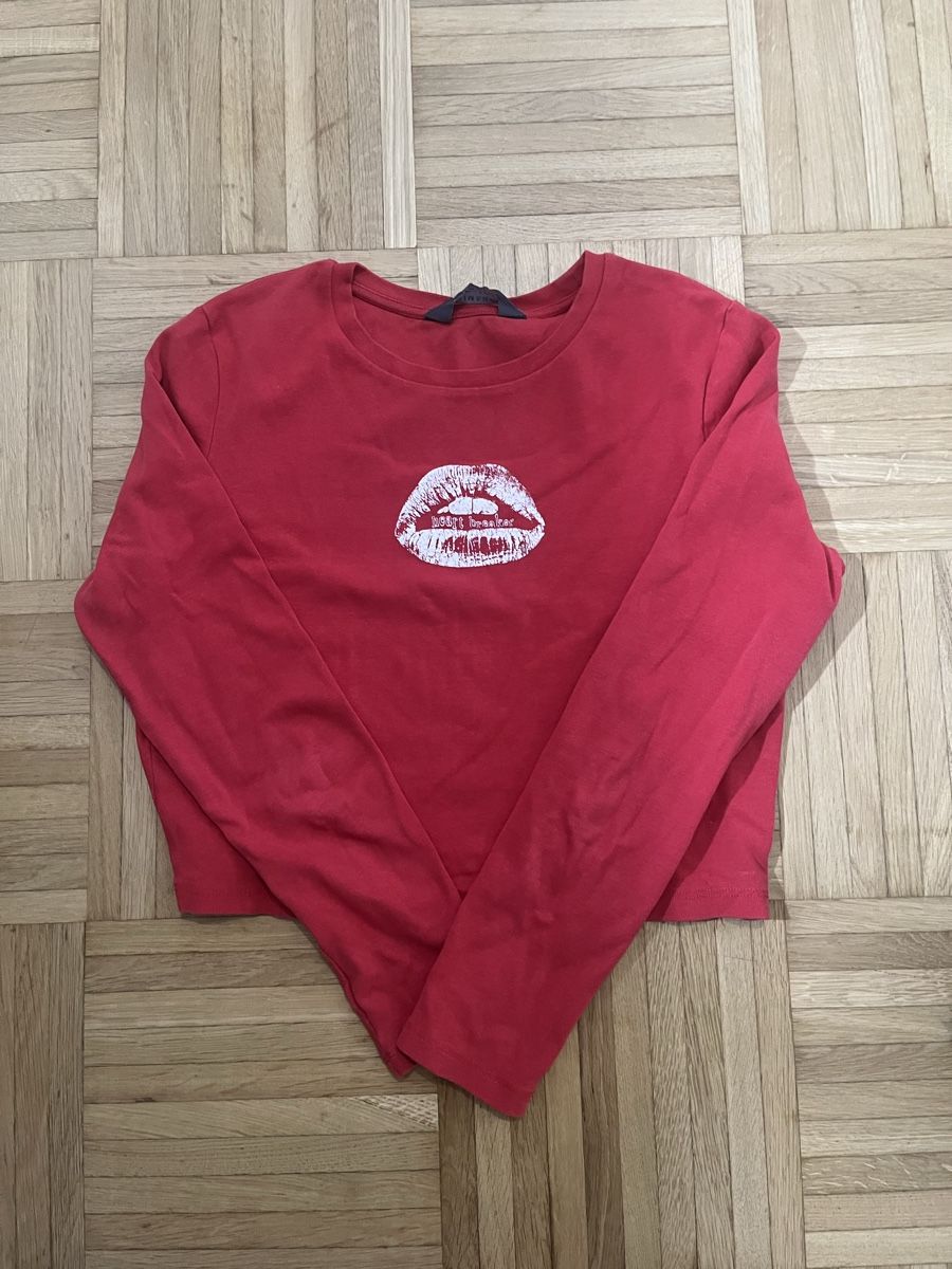 Primark T-Shirts: Rotes Langarmshirt von Primark – Gebraucht aus Bern von t.nomse