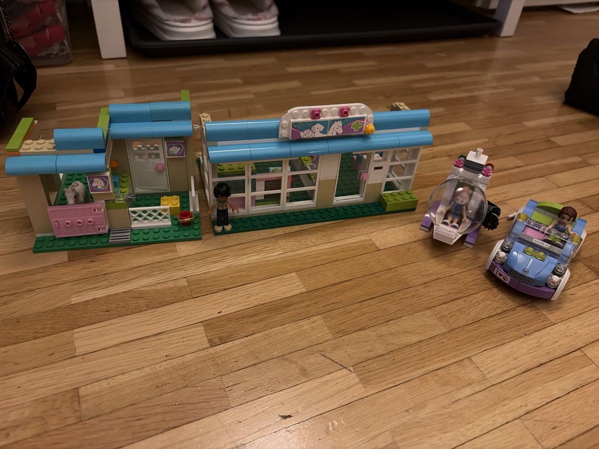 Lego Kit di costruzioni: Lego Friends vétérinaire – Usato da Fribourg venduto da Maya.p85