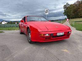 Porsche 944  technisch top, optisch mit Potenzial