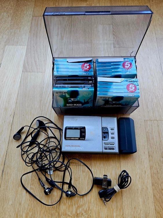MiniDisc Player - Sony - mit 19 Discs (Defekt) in Affoltern am Albis ...