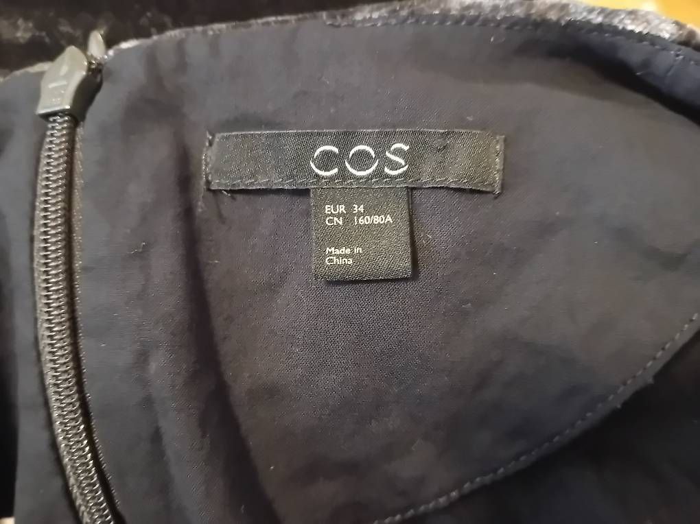 Cos T-shirt: T-Shirt aus Samt von Cos mit Seide – Usato da Zürich venduto da Melianea 3