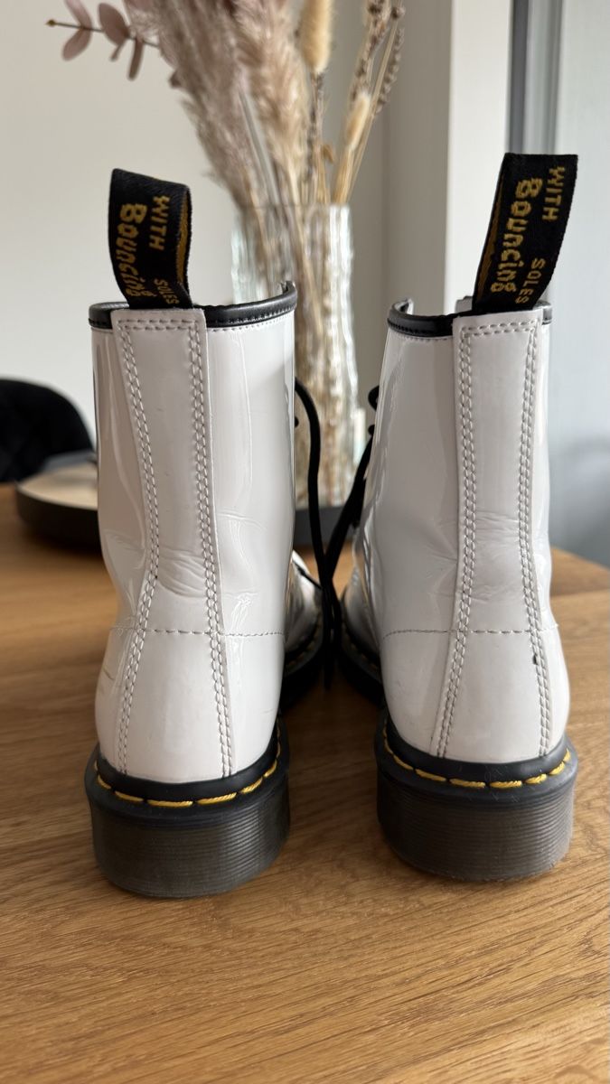 Dr. Martens Scarpe da donna: Dr. Martens Lackstiefel Weiss Gr. 37 – Usato da Chur venduto da lea_r7wx 2