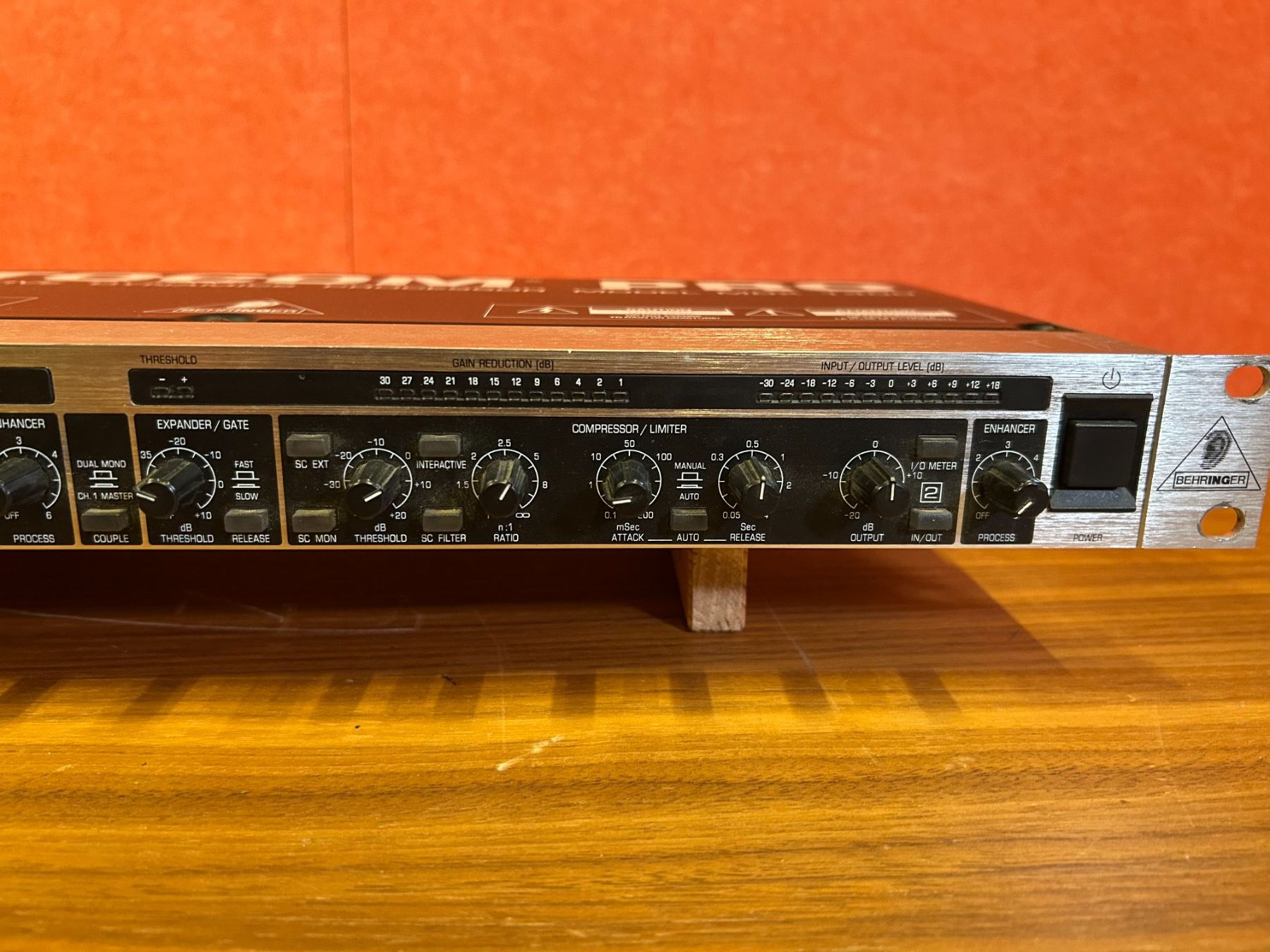 Behringer Equalizzatori: Behringer Autocom Pro Model MDX 1400 – Usato da Glattbrugg venduto da Blaxx 2