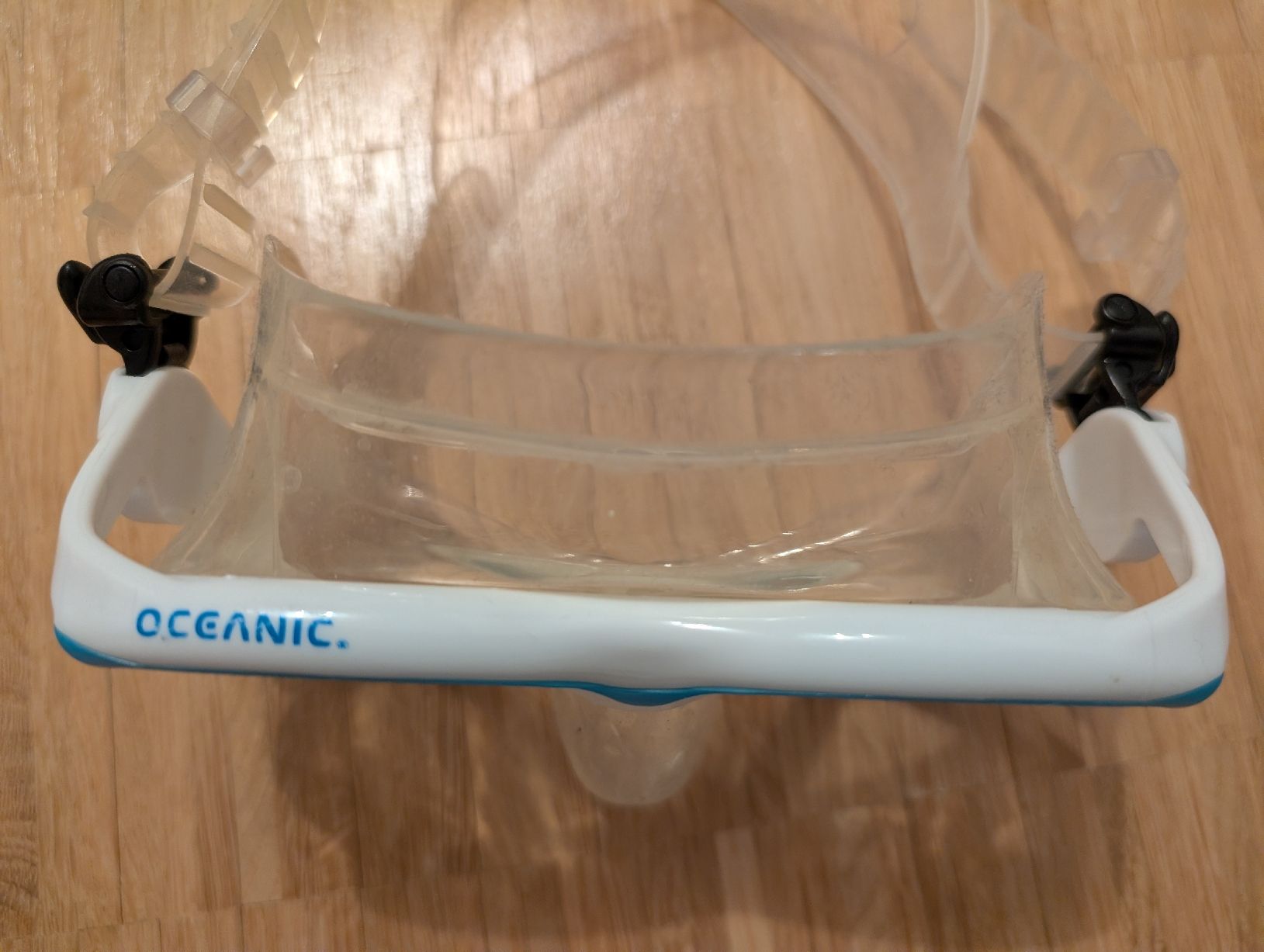Maschere: Oceanic Tauchmaske mit Etui – Usato da Basel venduto da rubah 1