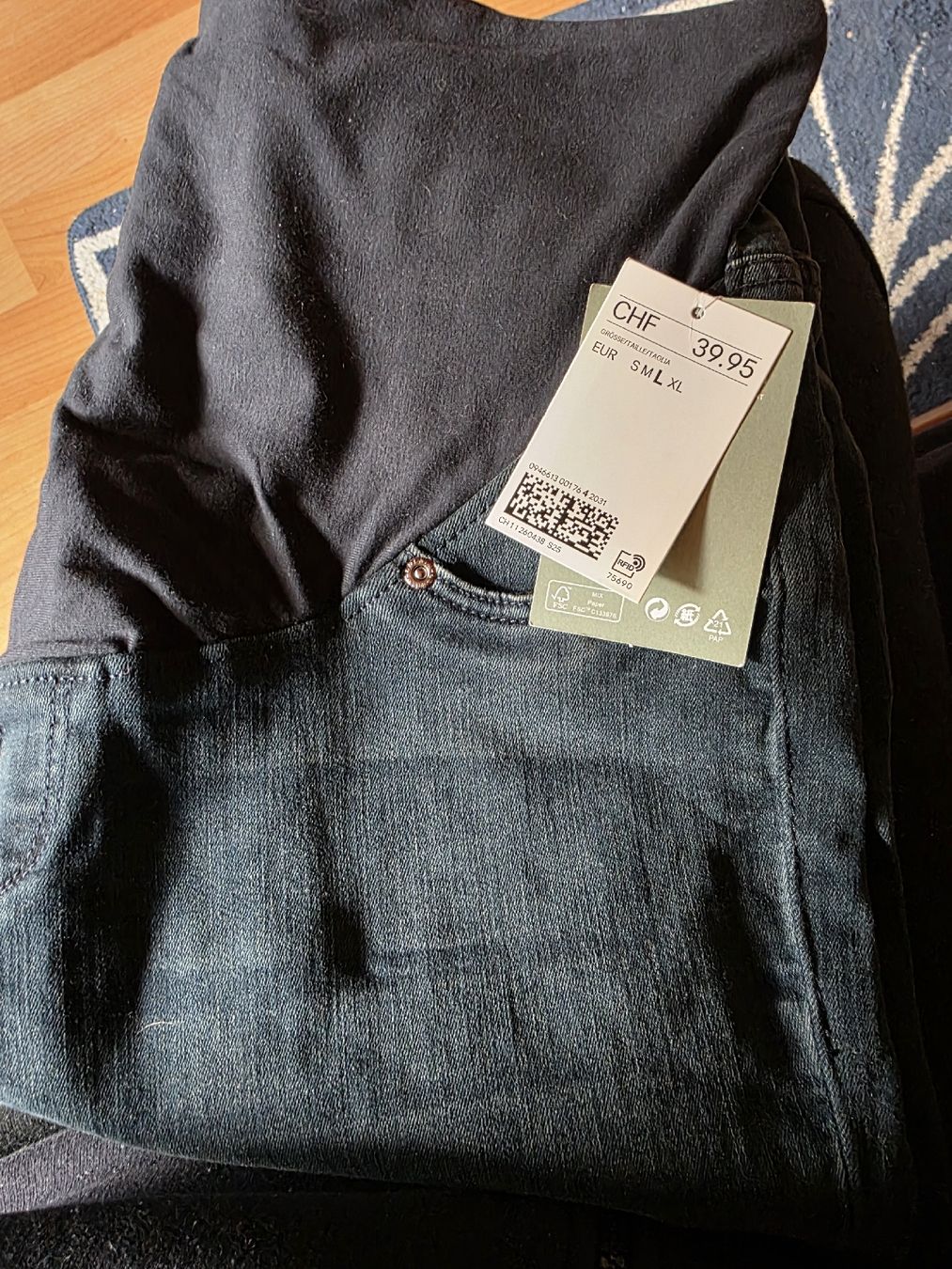 H&M Jeans: HM Umstandsjeans, Dunkelblau, Grösse L – Usato da Schachen b.Herisau venduto da P_94_B