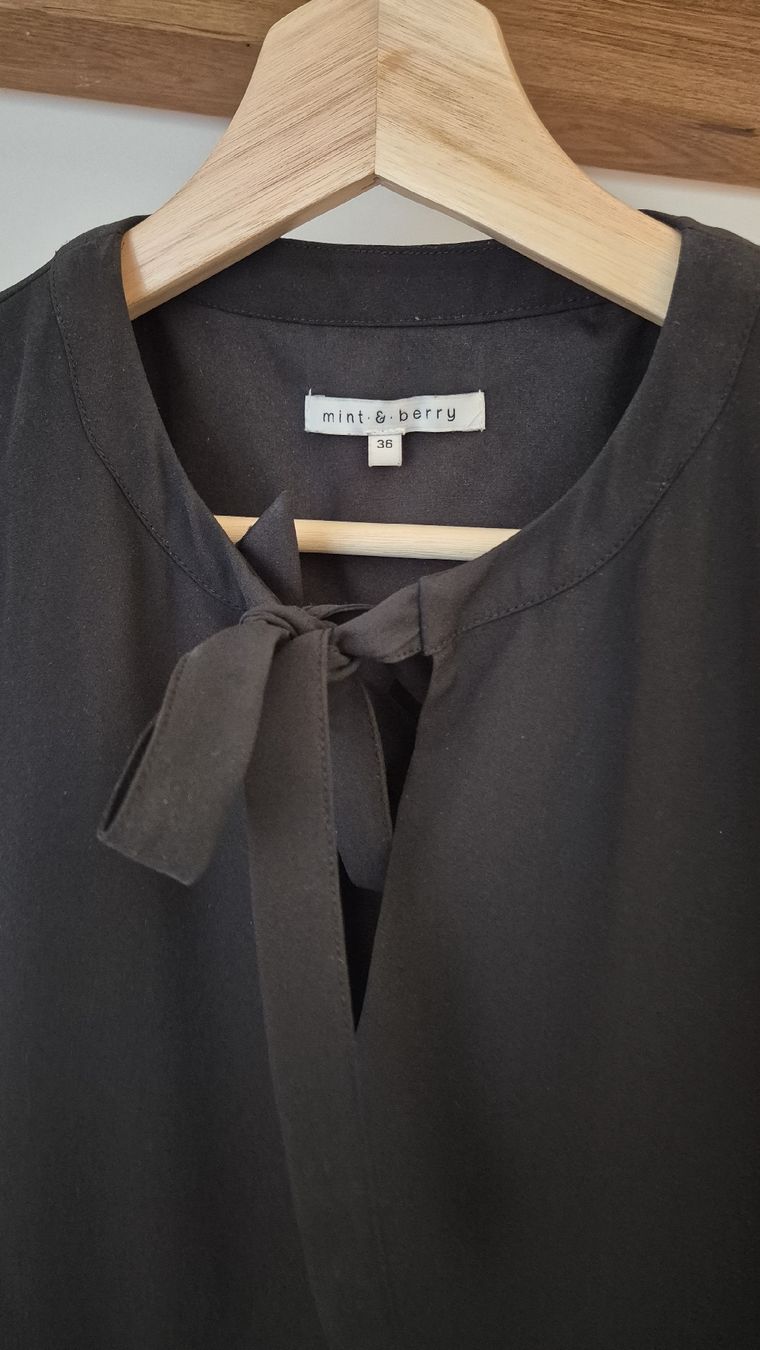 Mint & Berry Vestiti: Robe taille 36 – Usato da Farvagny-le-Grand venduto da ann_t5br 1