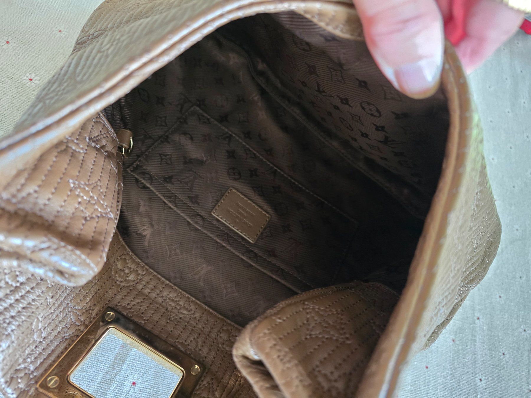 Louis Vuitton Taschen: Louis Vuitton Pochette Clutch Altair – Gebraucht aus Bottmingen von sandy_2 2
