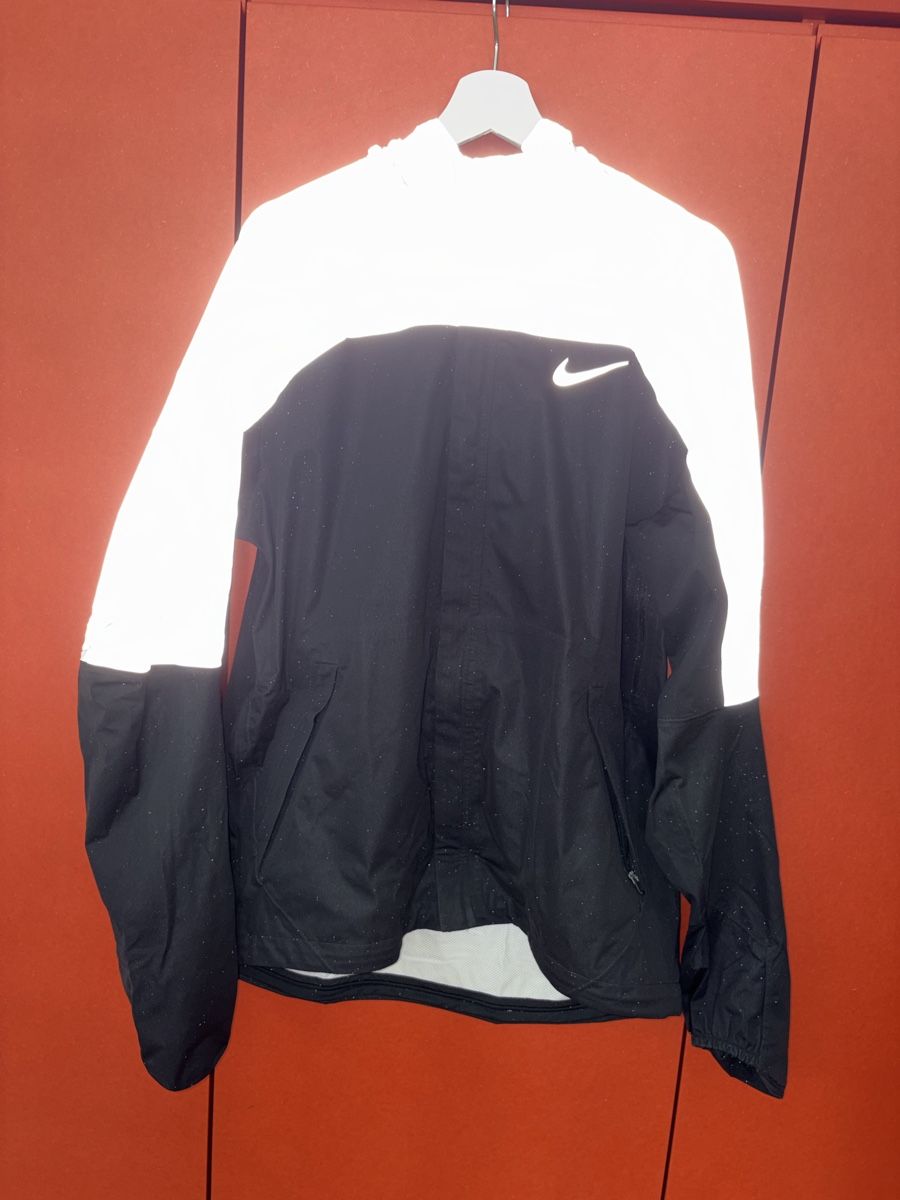 Nike Giacche: Nike Training Jacket – Usato da Zürich venduto da valentin.abend